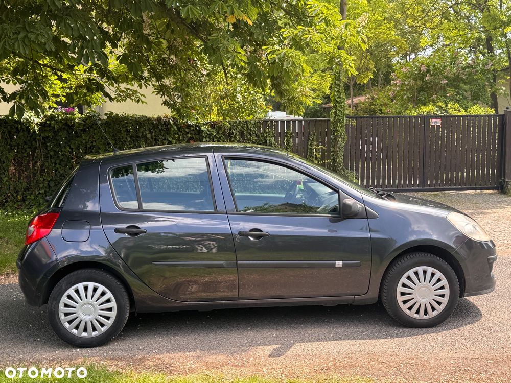Renault Clio 1.2 16V Expression - 7