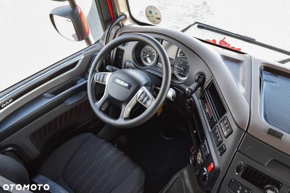 DAF XF530 / SUPER SPACE CAB / HYDRAULIKA / RETARDER / KLIMATYZACJA POSTOJOWA / ACC / NAWIGACJA / KLIMA / LEDY / FULL SPILERY / FULL OPCJA / WERSJA PREMIUM / SERWISOWANY / SPROWADZONY - 25