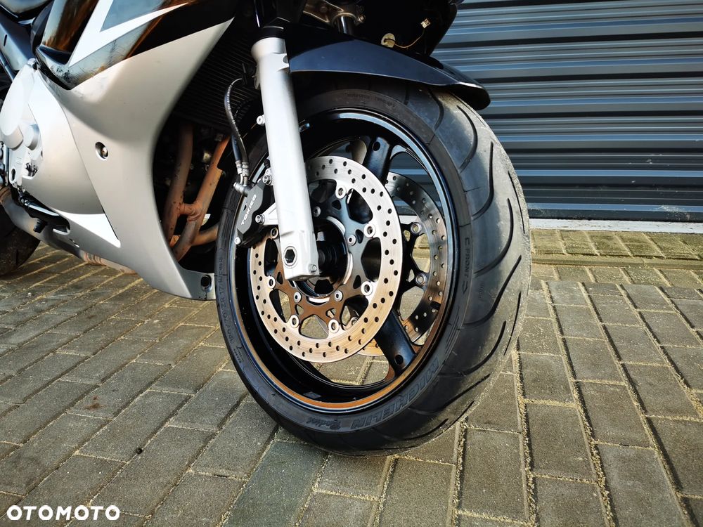 Suzuki GSX-F - Katana - 24