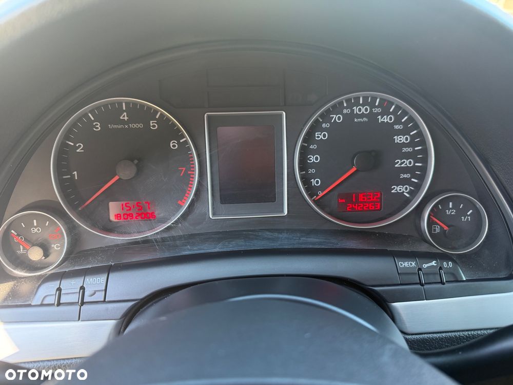 Audi A4 Avant 1.6 - 8