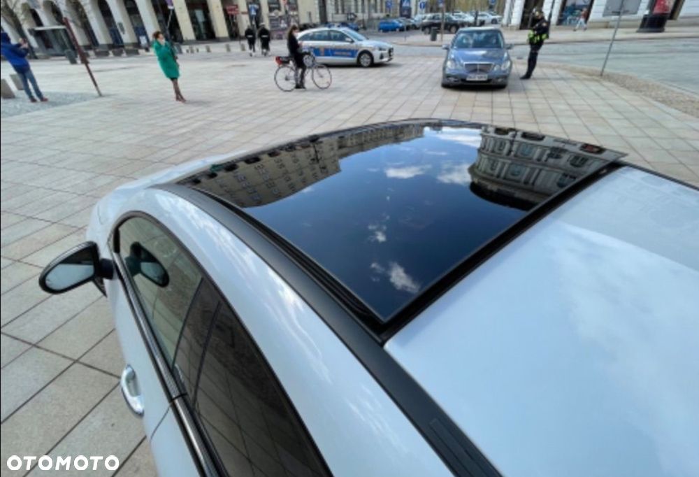 Mercedes-Benz CLA 200 7G-DCT - 9