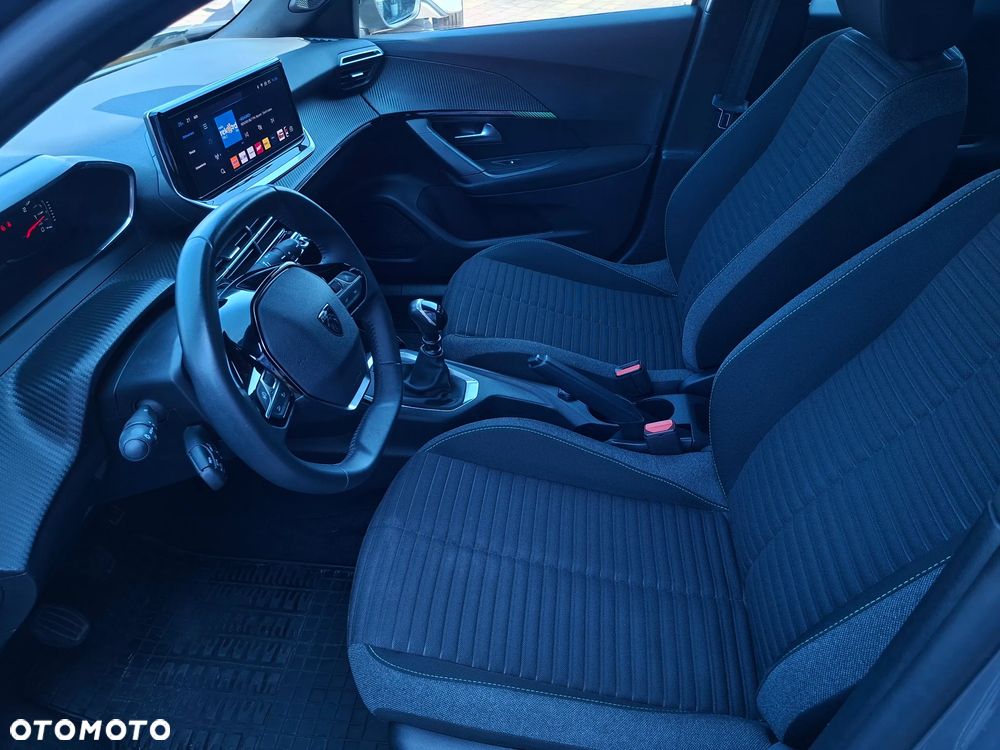 Peugeot 2008 PureTech 100 Allure S&S BVM6 - 20