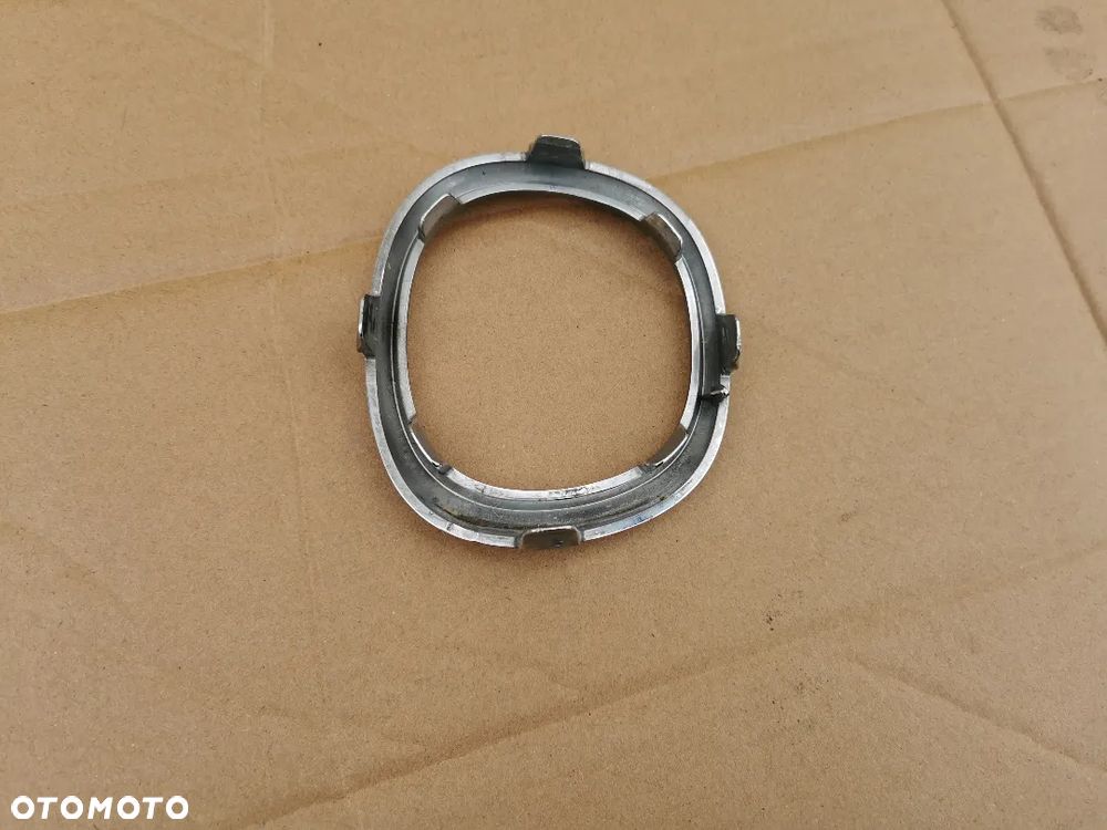 RAMKA CHROM HALOGENU PRAWY KIA PICANTO GT 86566-G6310 - 4