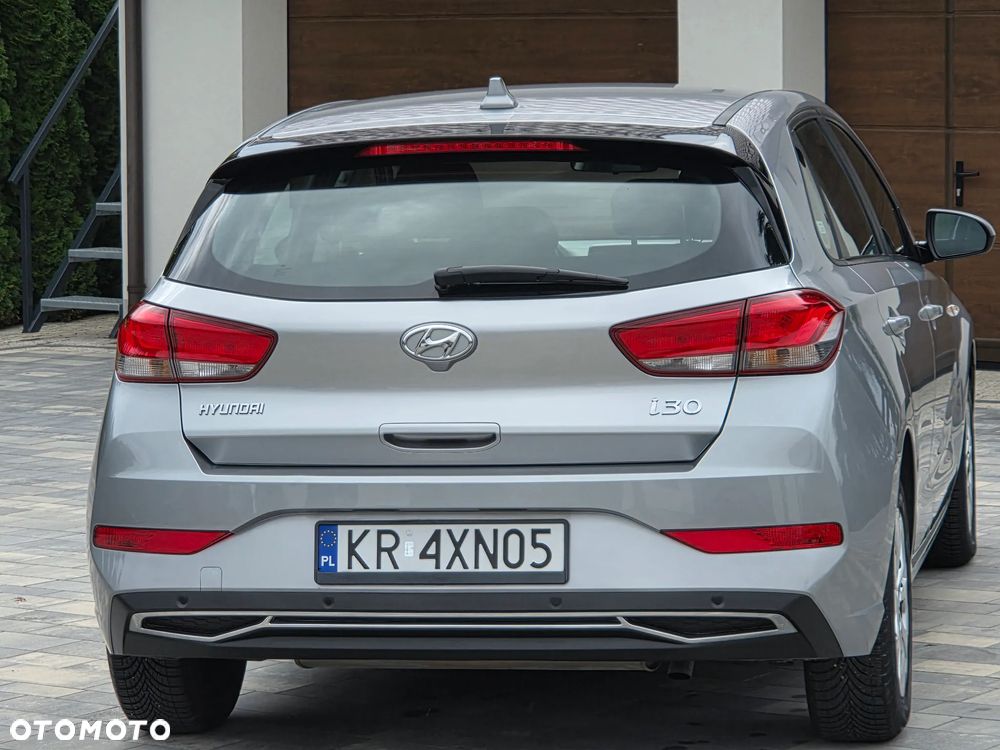 Hyundai i30 1.5 DPI Classic + - 4