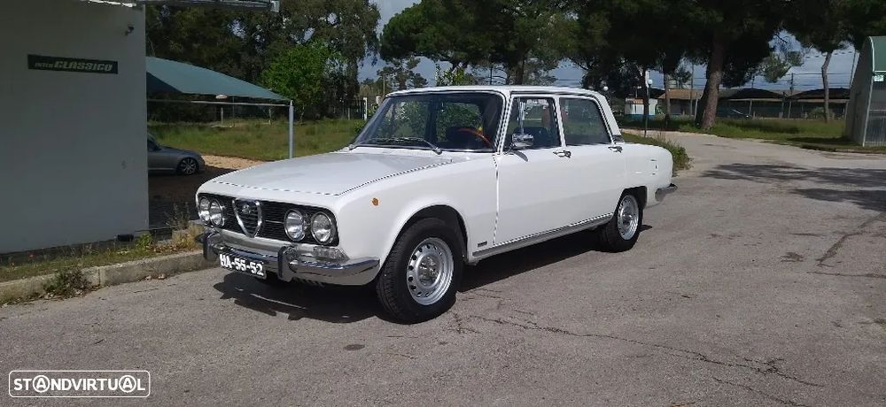 Alfa Romeo 2000 - 14