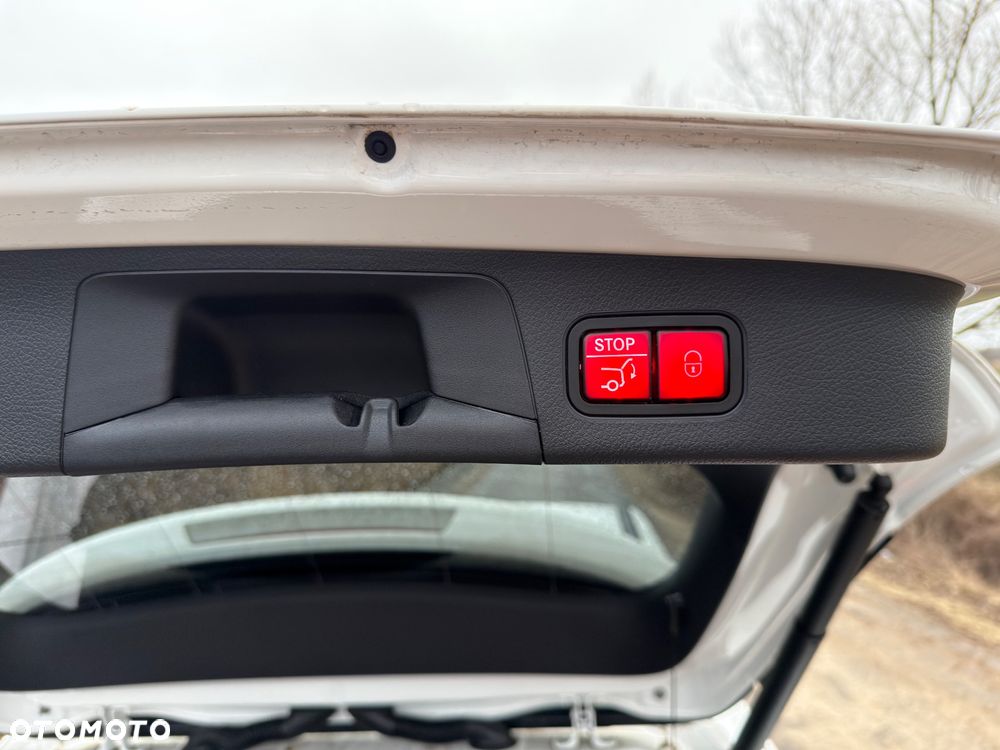 Mercedes-Benz GLA 200 AMG Line - 11