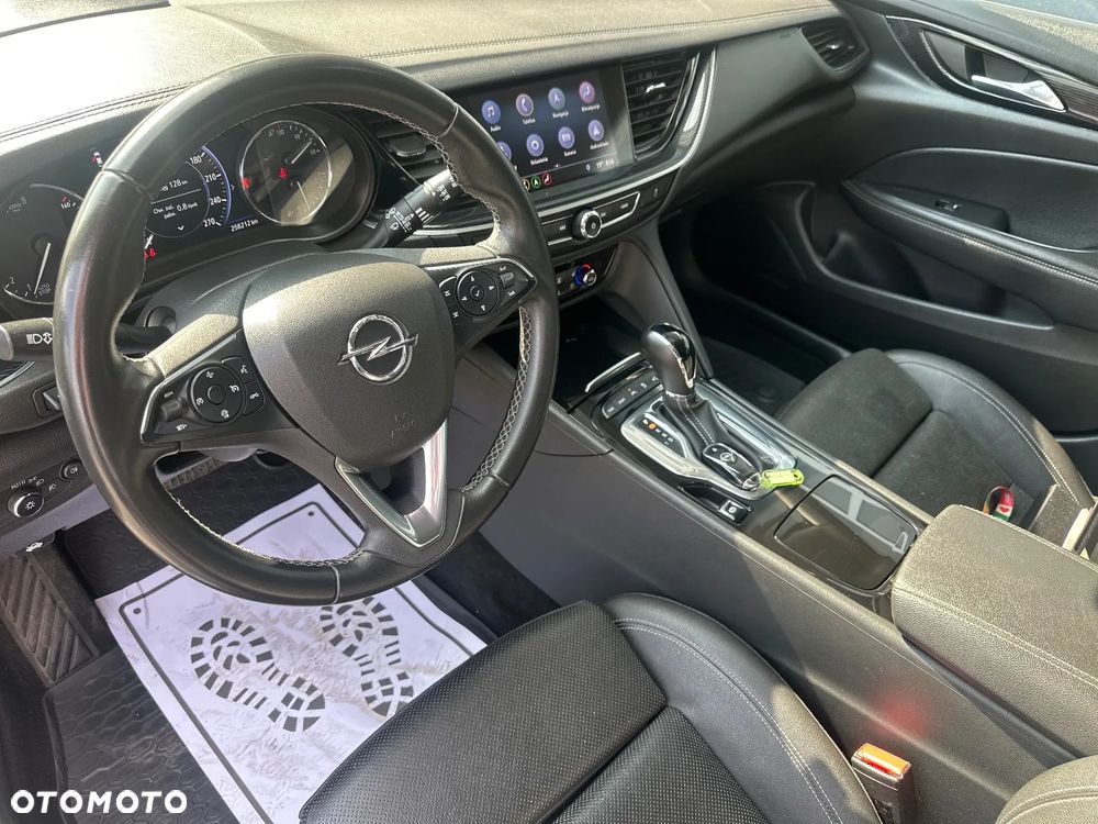 Opel Insignia 1.6 T Innovation S&S - 22