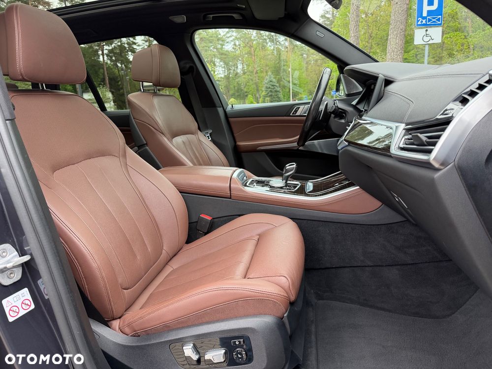 BMW X5 xDrive45e - 26