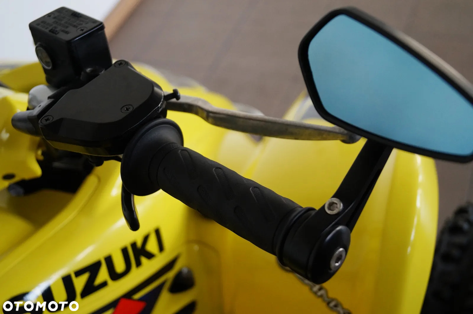 Suzuki Inny - 16