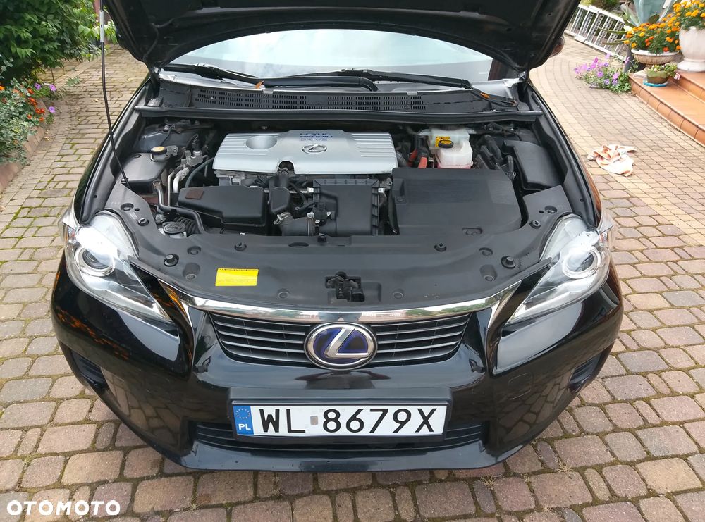 Lexus CT 200h Black - 8