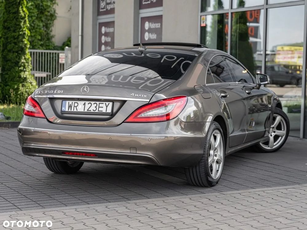 Mercedes-Benz CLS - 12