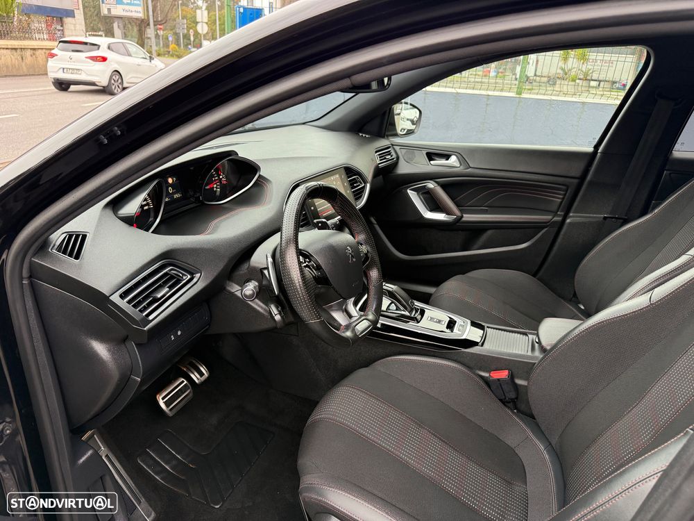 Peugeot 308 SW BlueHDi 130 EAT8 Stop & Start GT - 23