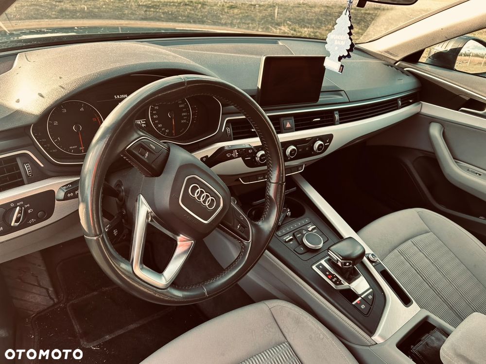 Audi A4 Avant 2.0 TDI S tronic - 13