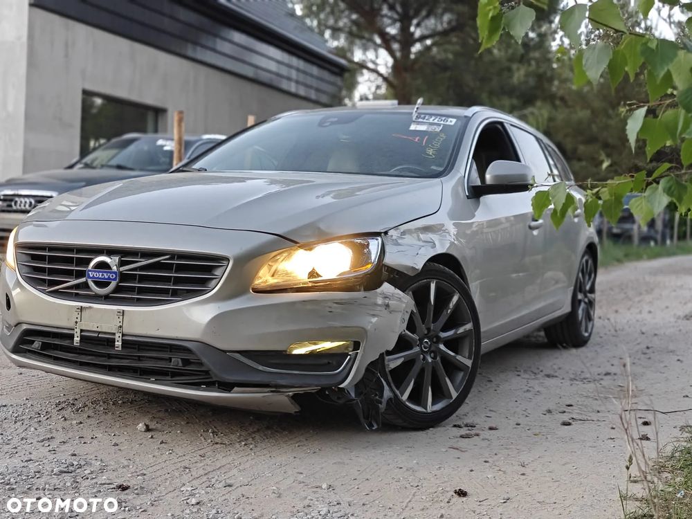 Volvo V60 T5 Geartronic Momentum - 4