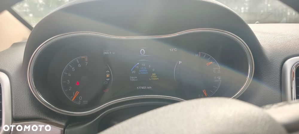 Jeep Grand Cherokee - 9