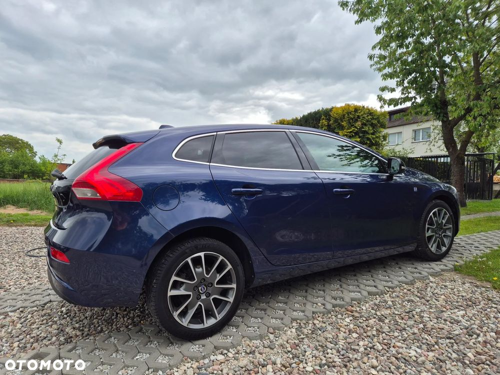 Volvo V40 D4 Drive-E Ocean Race - 6
