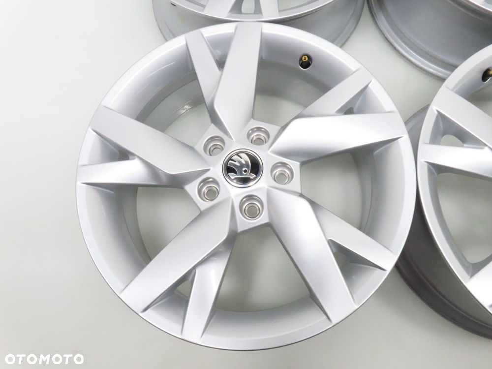 Alufelgi 17'' Skoda Octavia IV 5x112 6,5J ET46 5E3601025AC - 5