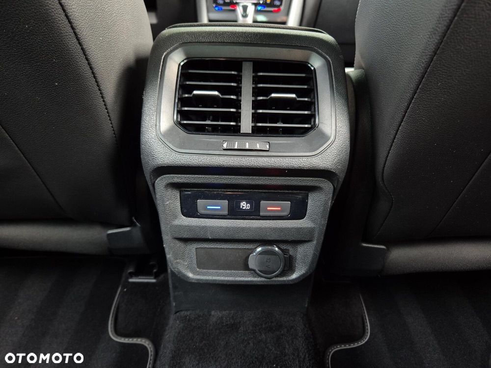 Volkswagen Tiguan 2.0 TDI SCR 4Mot R-Line DSG - 16