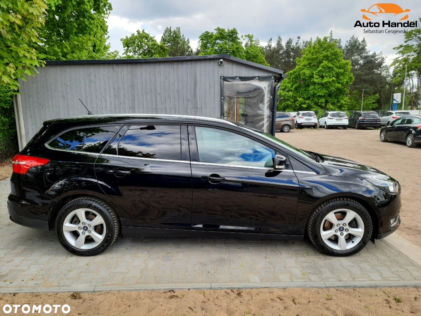 Ford Focus Turnier 1.5 EcoBoost Start-Stopp-System TITANIUM - 9