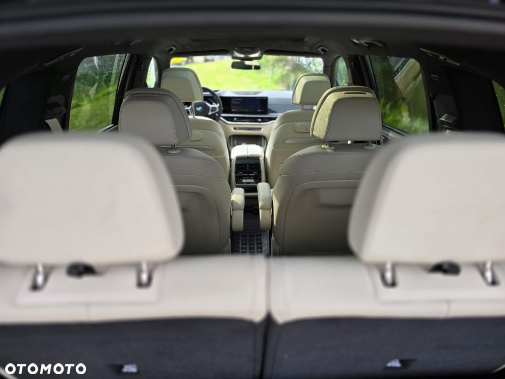 BMW X7 M60i xDrive mHEV M Sport Edition sport - 14
