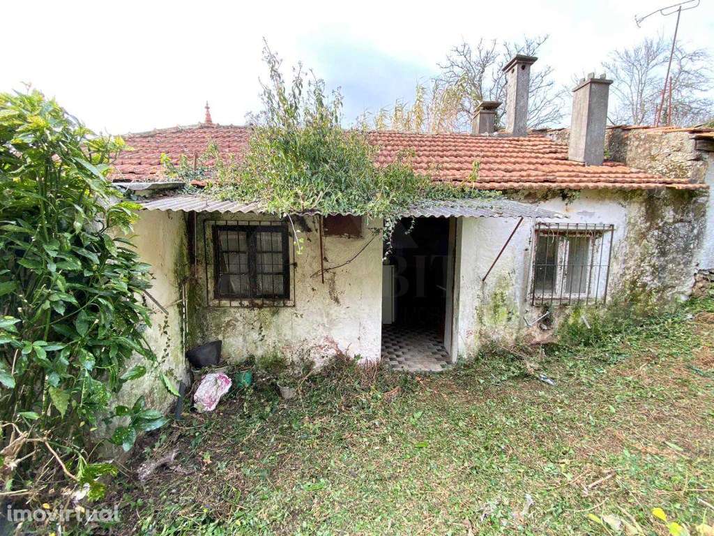 Casa de campo para restauro - Grande imagem: 5/19