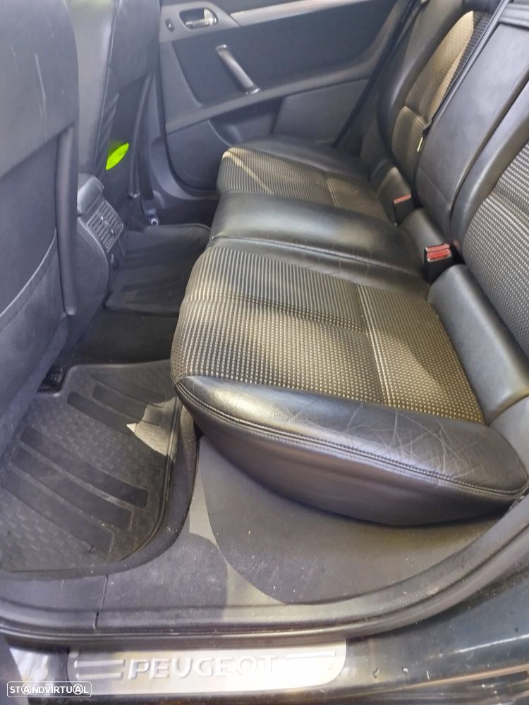 Peugeot 407 SW 2.0 HDi Executive - 16