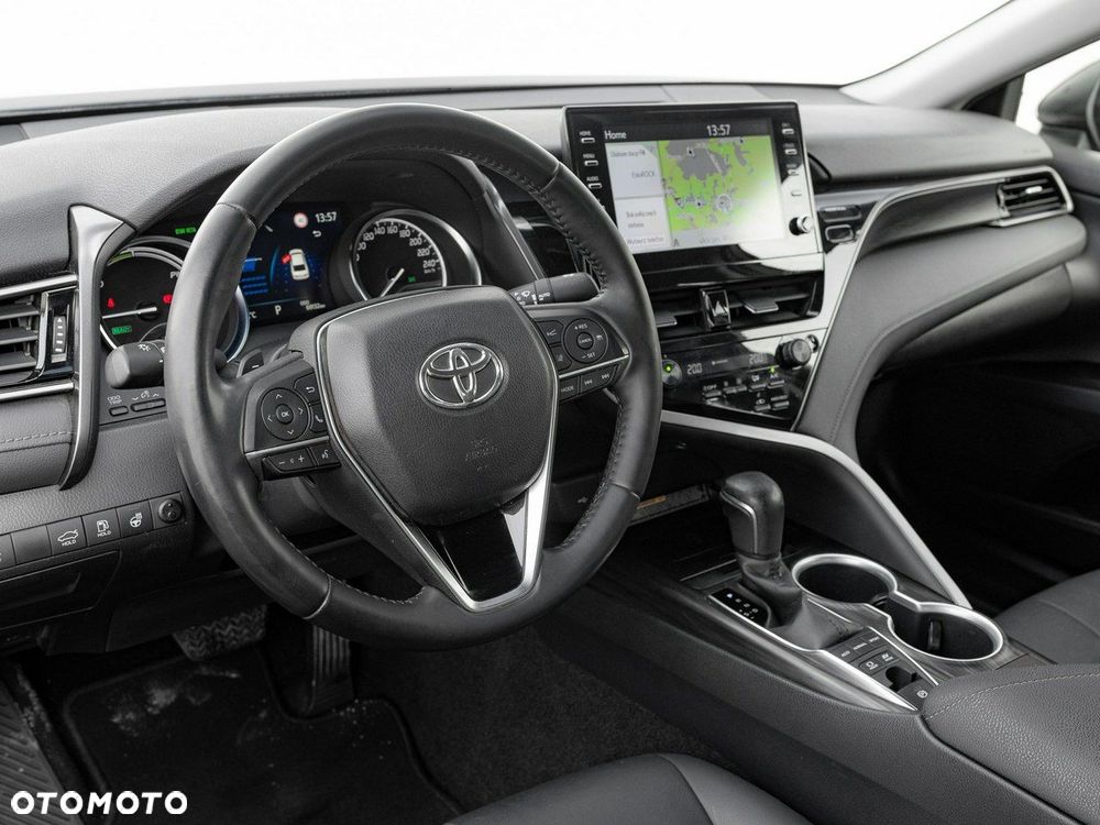 Toyota Camry - 7