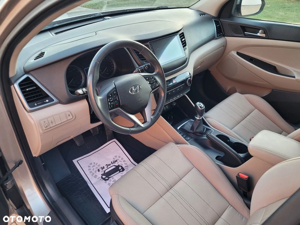 Hyundai Tucson blue 1.6 GDi 2WD Classic - 21