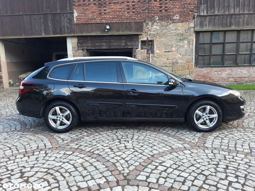 Renault Laguna 2.0 dCi Black Edition - 8