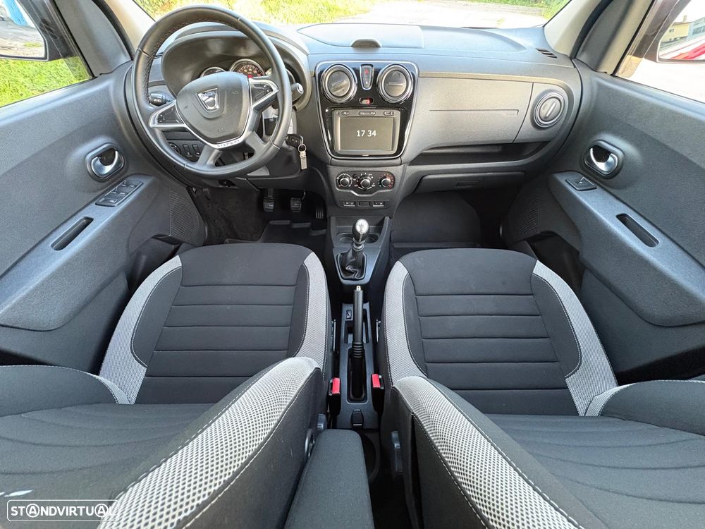 Dacia Lodgy Blue dCi 115 (7L) Stepway - 25