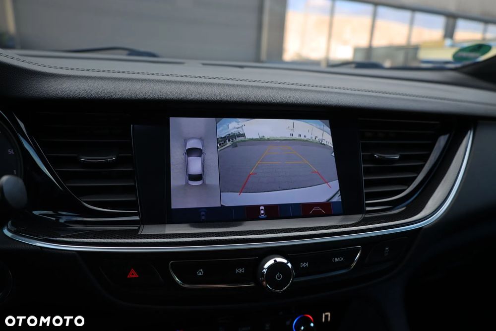 Opel Insignia 2.0 BiTurbo 4x4 GSI - 12