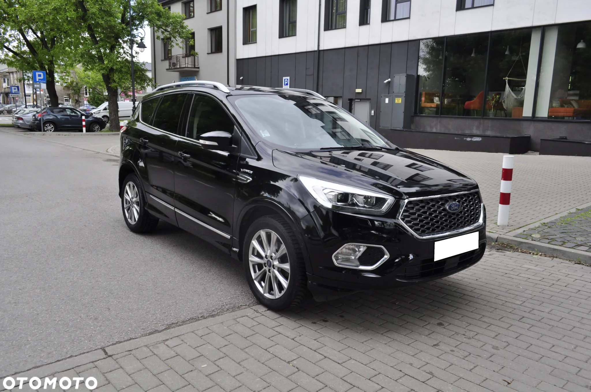 Ford Kuga 1.5 EcoBoost 2x4 Titanium - 6