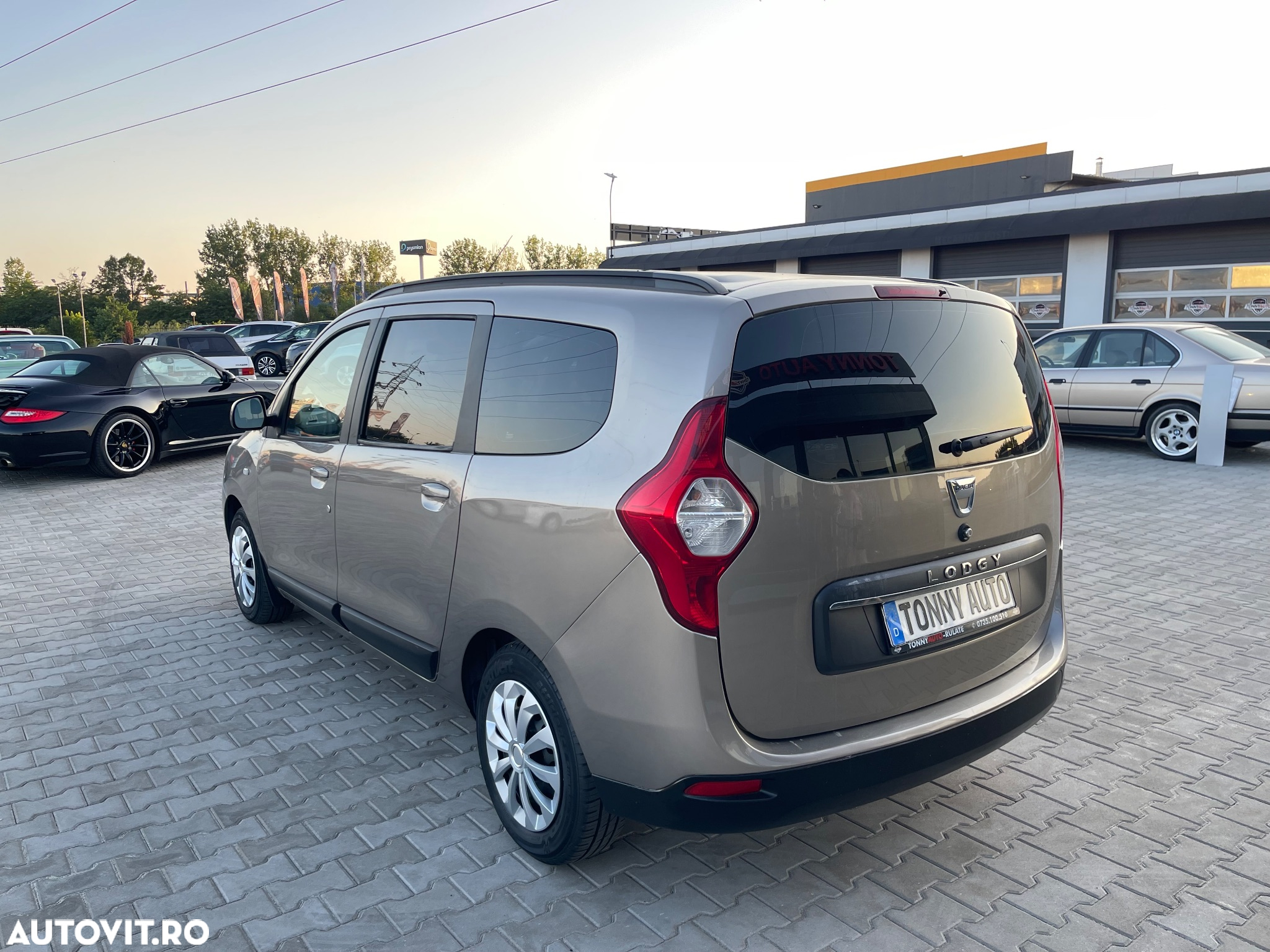 Dacia Lodgy dCi 110 Celebration - 6