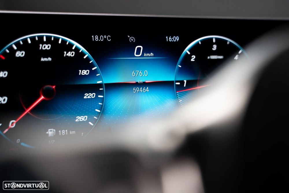 Mercedes-Benz CLA 220 d Shooting Brake 8G-DCT AMG Line - 23