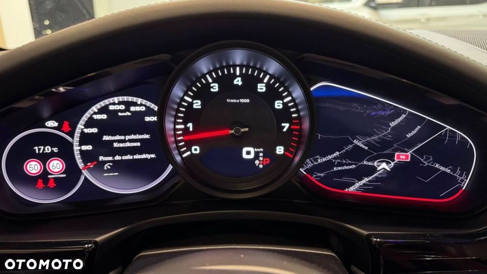 Porsche Panamera 4 Platinum Edition - 38