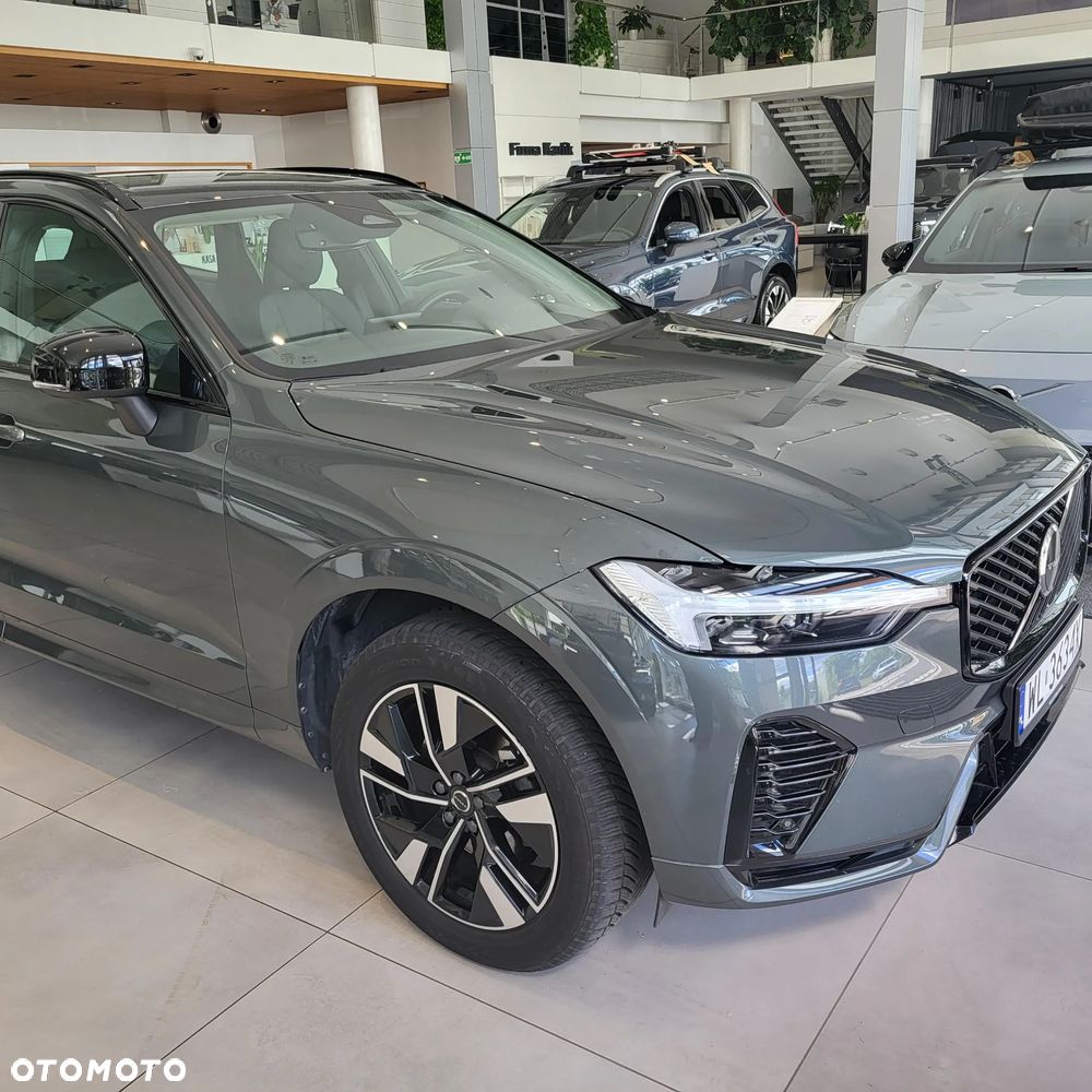 Volvo XC 60 B5 B AWD Plus Dark - 9