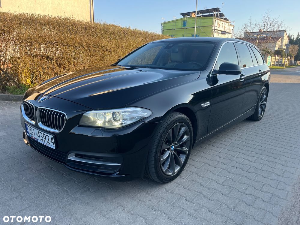 BMW Seria 5 525d xDrive - 5