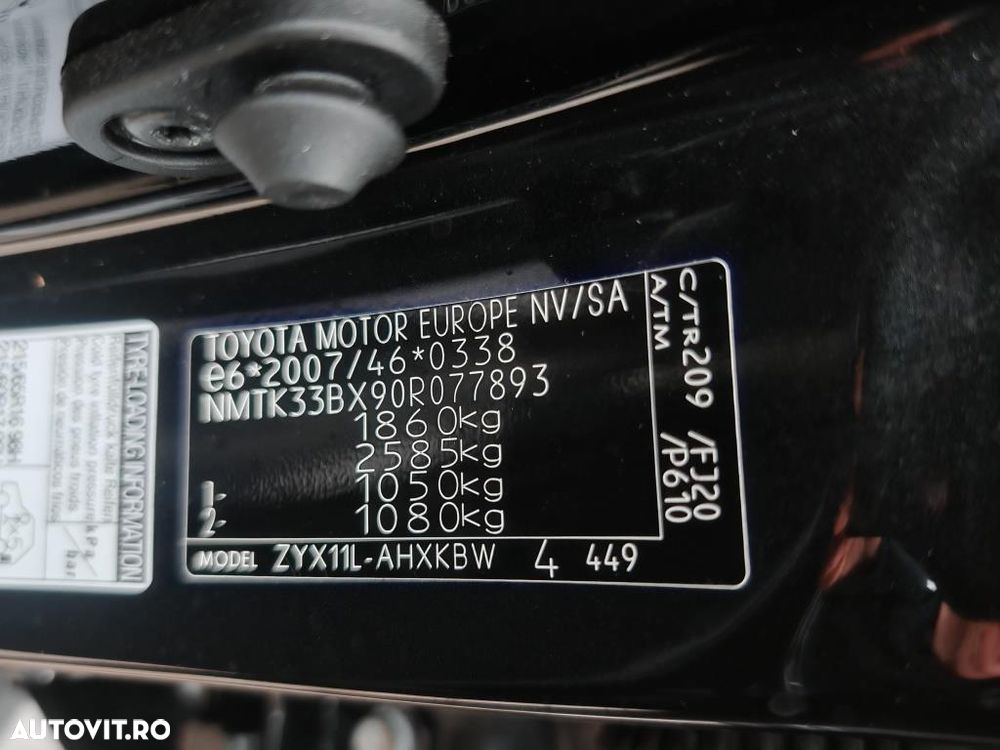 Toyota C-HR Hybrid Business-Edition - 31