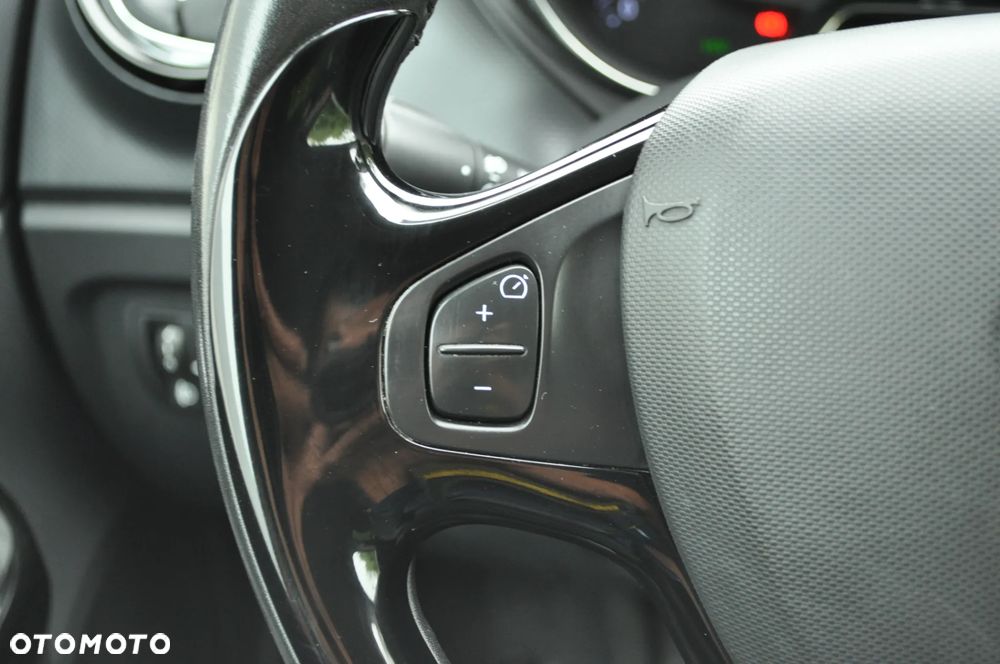 Renault Captur (ENERGY) TCe 90 INTENS - 25