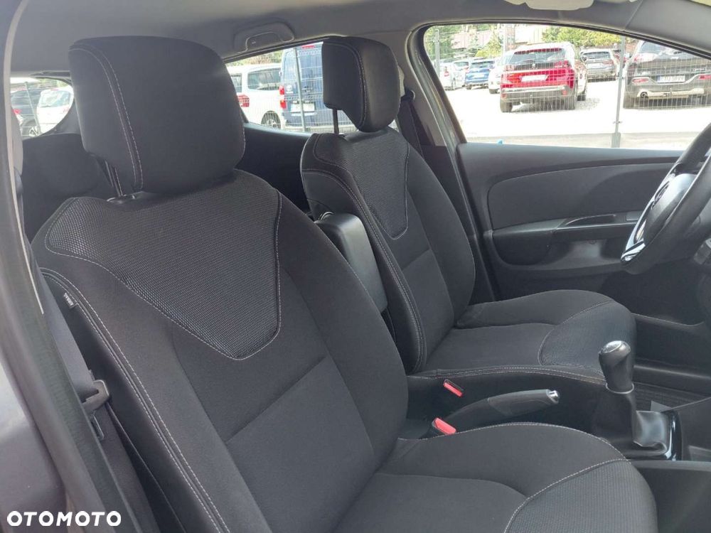 Renault Clio - 15