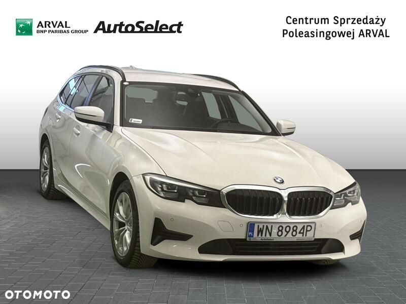 BMW Seria 3 318d MHEV - 8