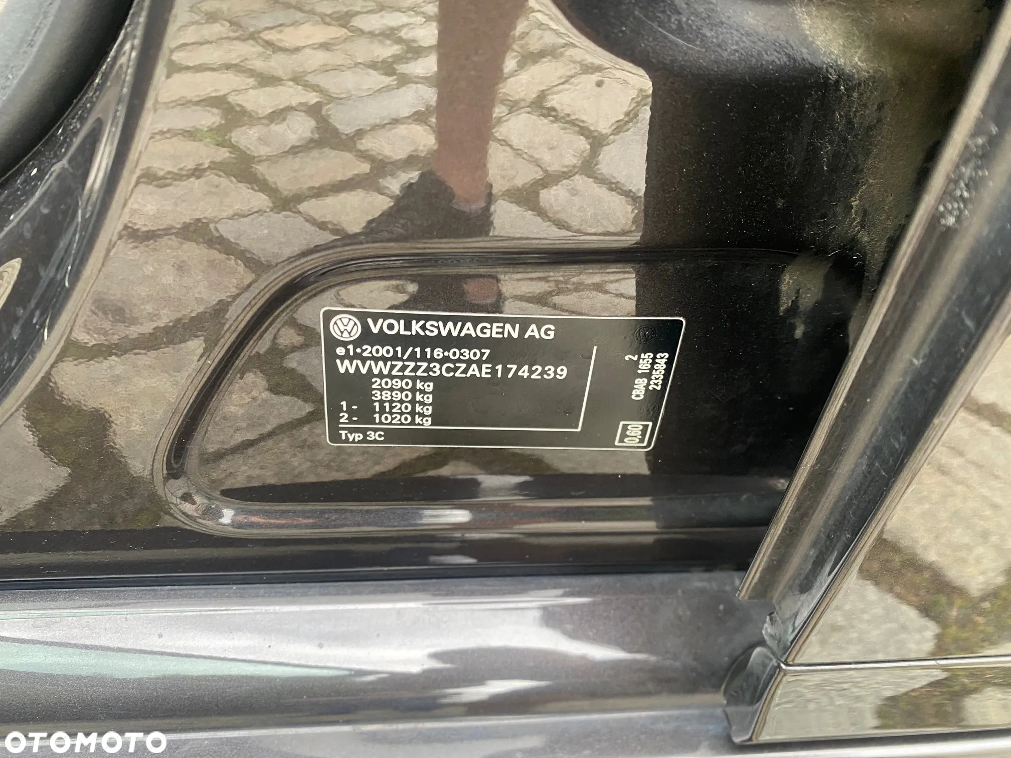 Volkswagen Passat 2.0 TDI Comfortline R-Style - 12