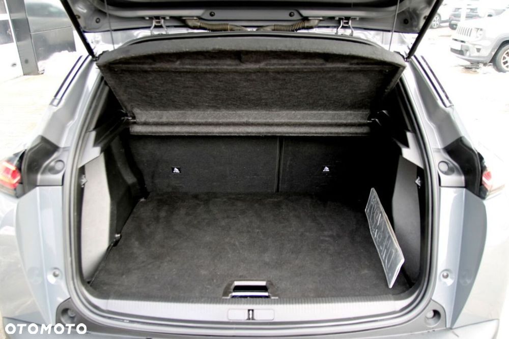 Peugeot 2008 1.2 PureTech Allure S&S EAT8 - 22