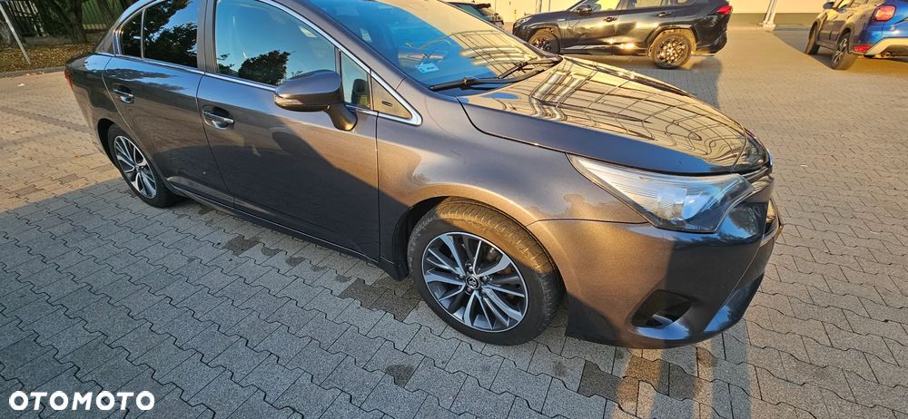 Toyota Avensis 1.8 Prestige MS - 3