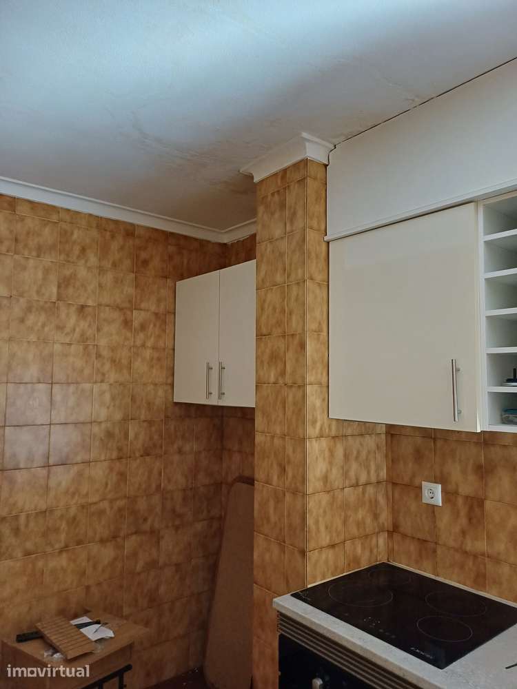 Apartamento T0 com cozinha equipada na Guarda - Grande imagem: 5/6
