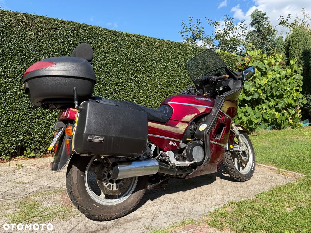 Kawasaki 1000 GTR - 2