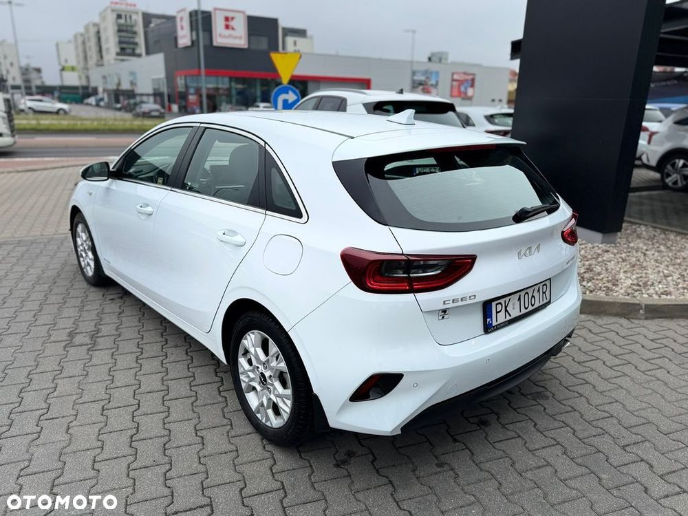 Kia Ceed 1.5 T-GDI M - 4