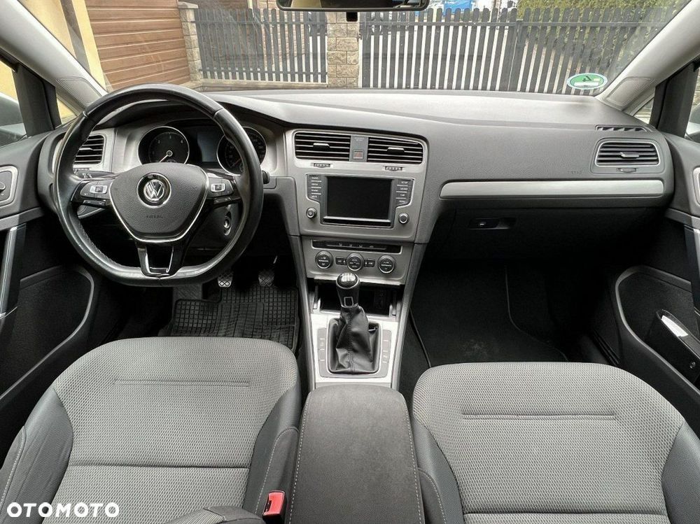 Volkswagen Golf - 13