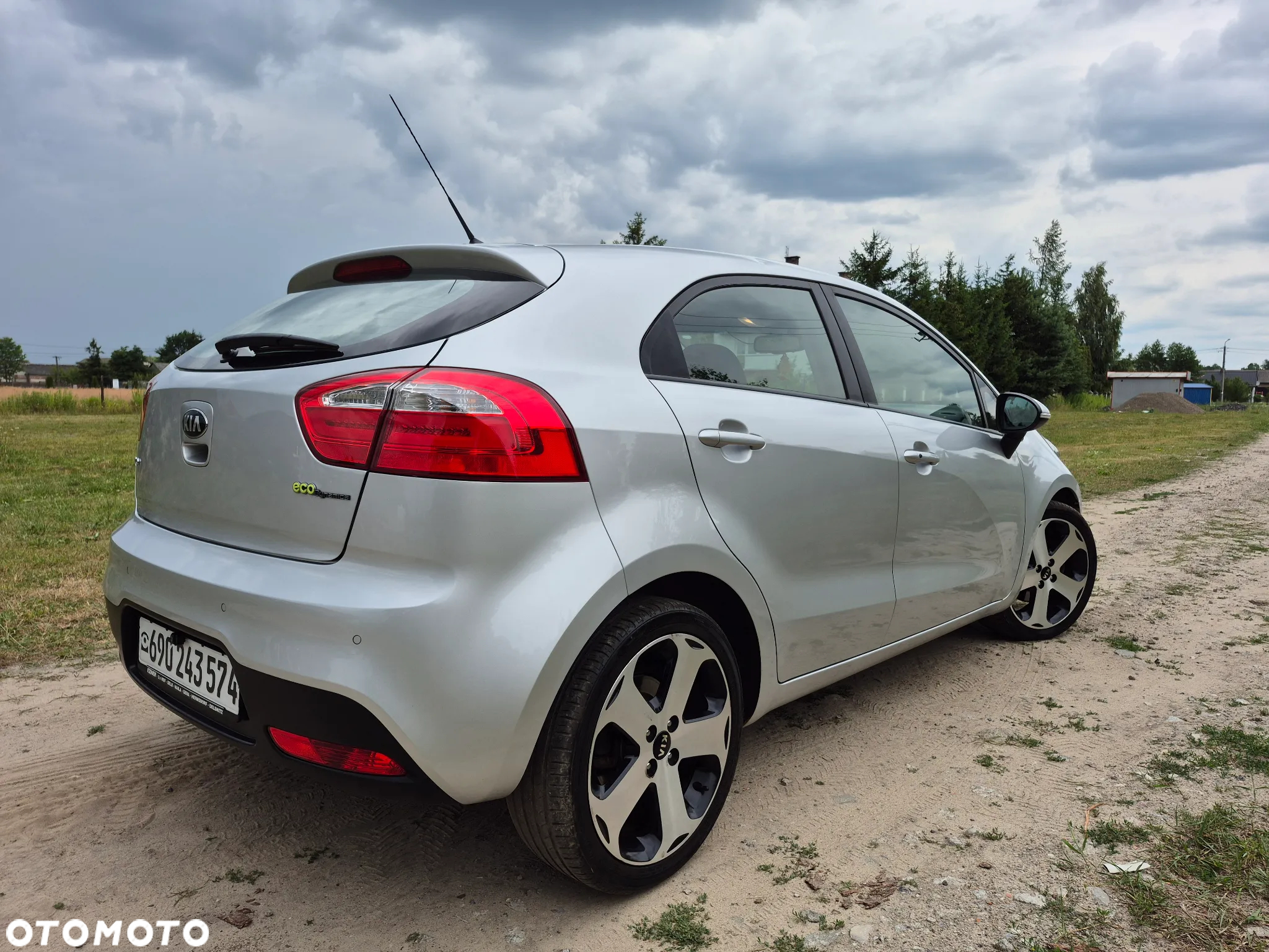 Kia Rio 1.2 Dream-Team Edition - 3