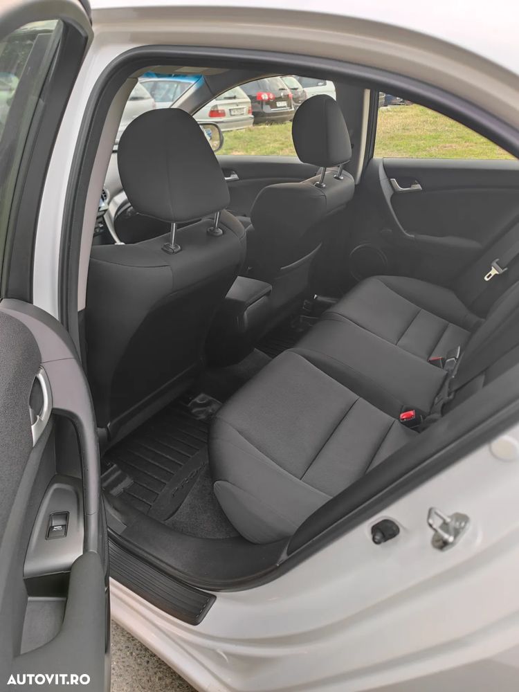 Honda Accord 2.2 i-DTEC MT Lifestyle - 16